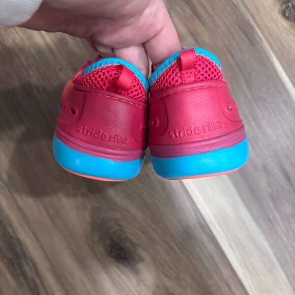 GIRL'S STRIDE RITE SANDALS - Picture 7 of 9